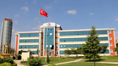 ÇOMÜ 153 Sözleşmeli Personel Alımı Yapacak! 76 Hemşire, 51 Temizlik Görevlisi Alınacak