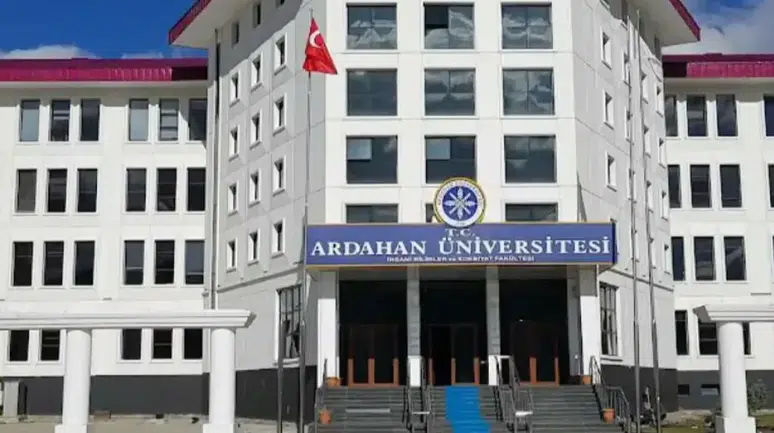 Ardahan Üniversitesi Avukat, Büro Personeli ve Şoför Alacak! KPSS 65 Puan Şartı